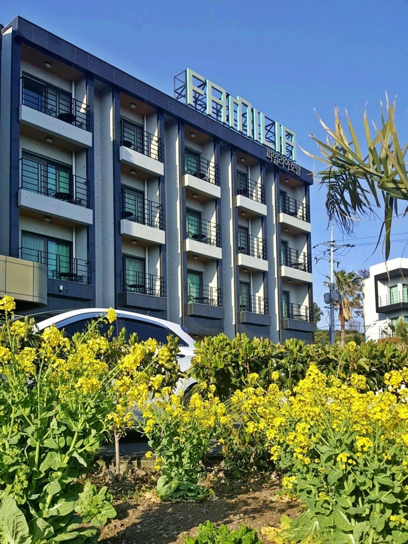 Familia Hotel Seogwipo Exterior foto
